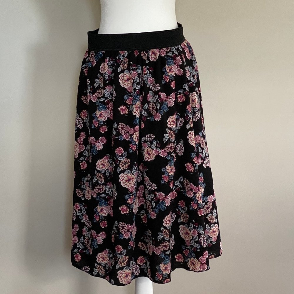 LuLaRoe LOLA skirt MEDIUM (8-10)